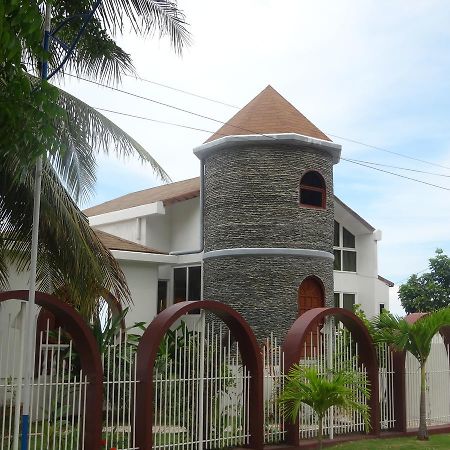 Hotel House Rapunzel à Oslob Extérieur photo