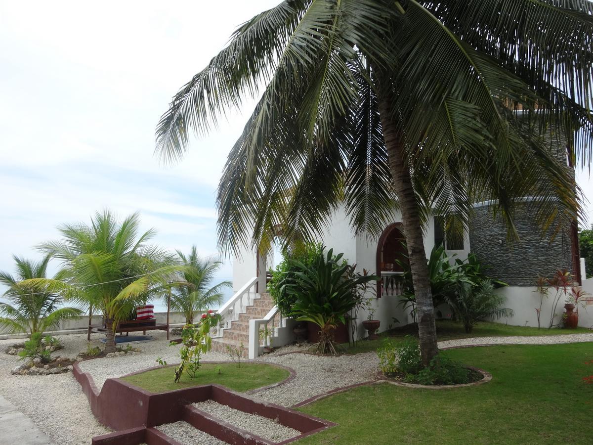 Hotel House Rapunzel à Oslob Extérieur photo