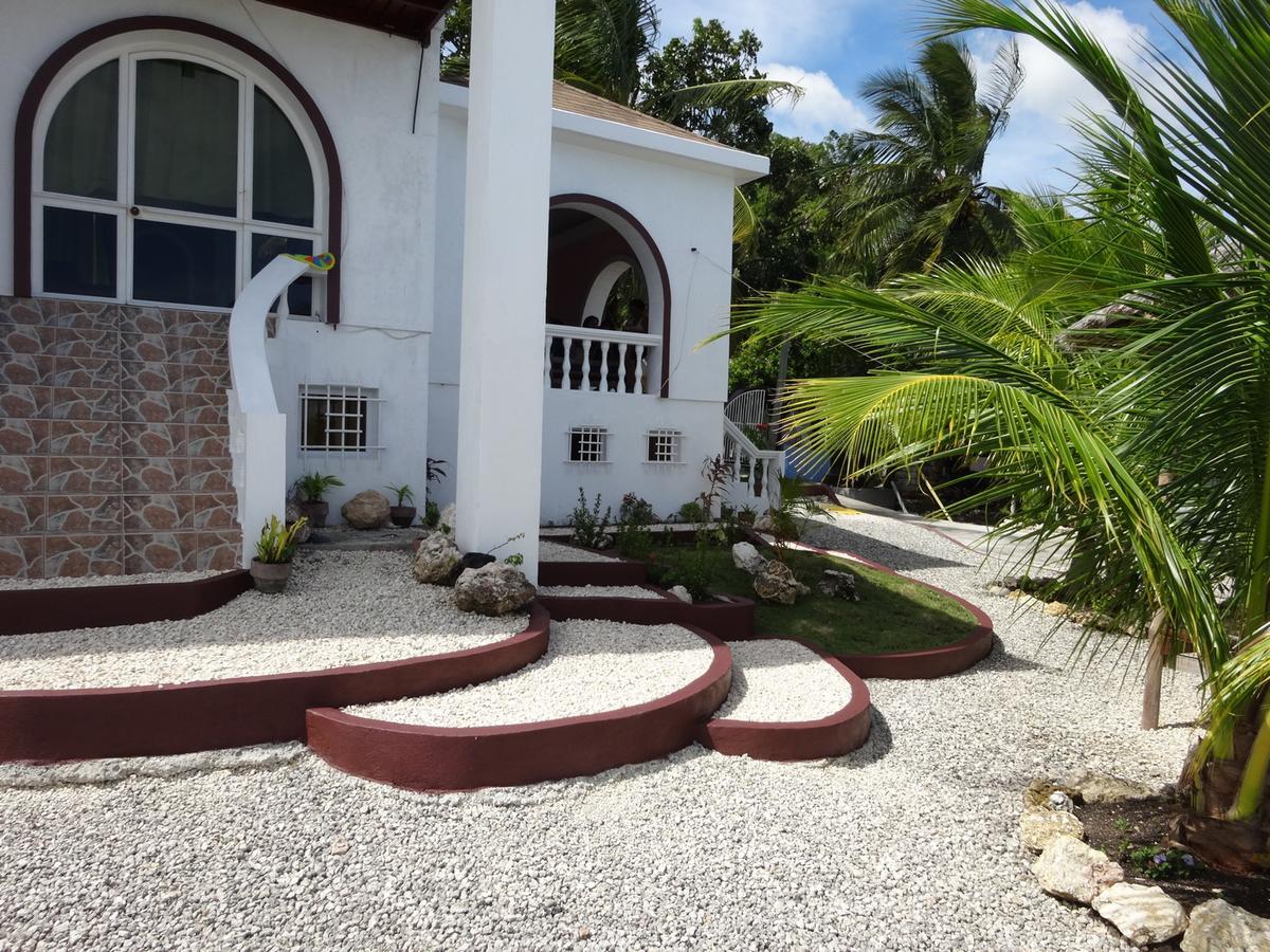 Hotel House Rapunzel à Oslob Extérieur photo